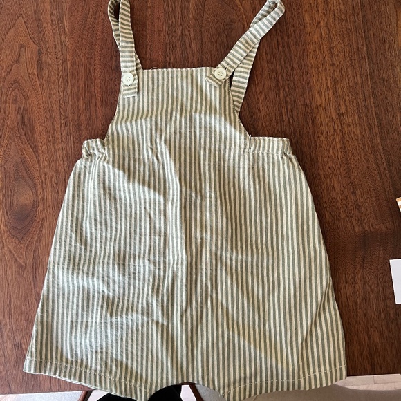 Babe & Tess Other - Babe and Tess Striped Overalls - size 18 months